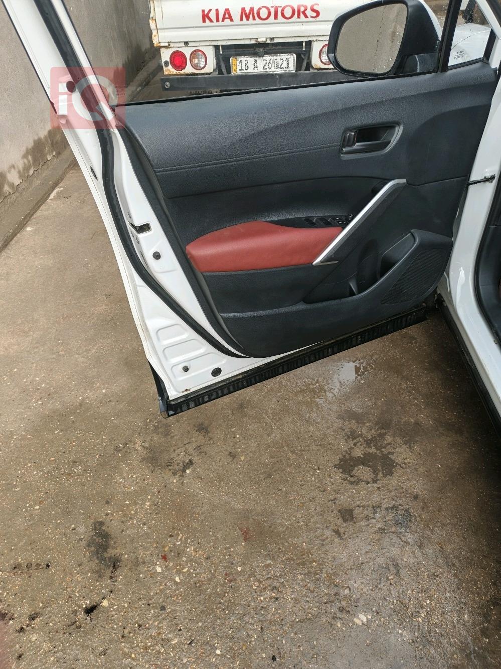 تۆیۆتا کۆرۆلا کرۆس